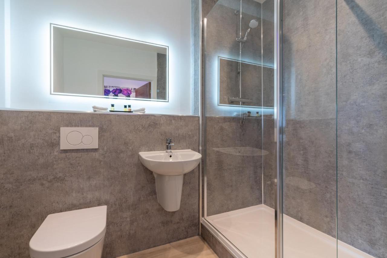 Central Penthouse With Hot Tub & Views 22 Челтнем Екстер'єр фото