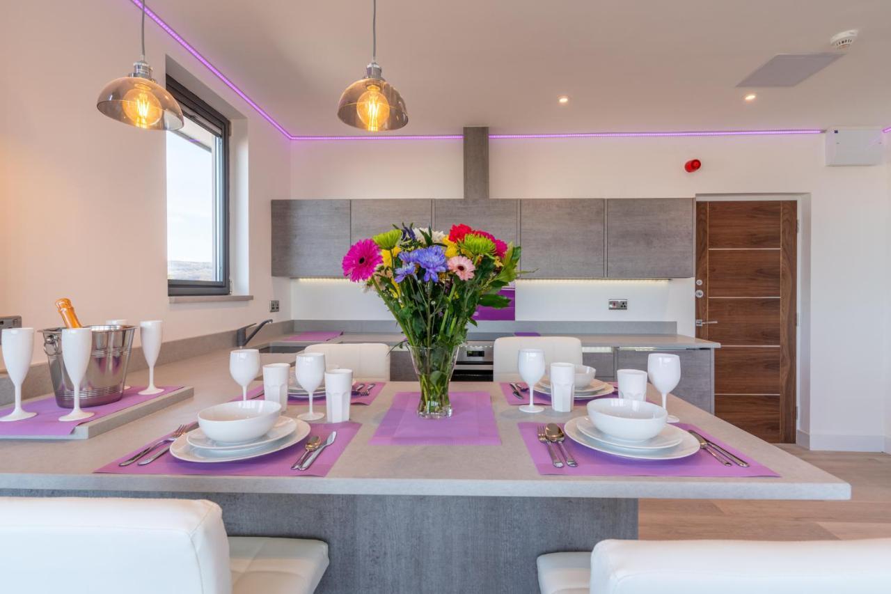 Central Penthouse With Hot Tub & Views 22 Челтнем Екстер'єр фото