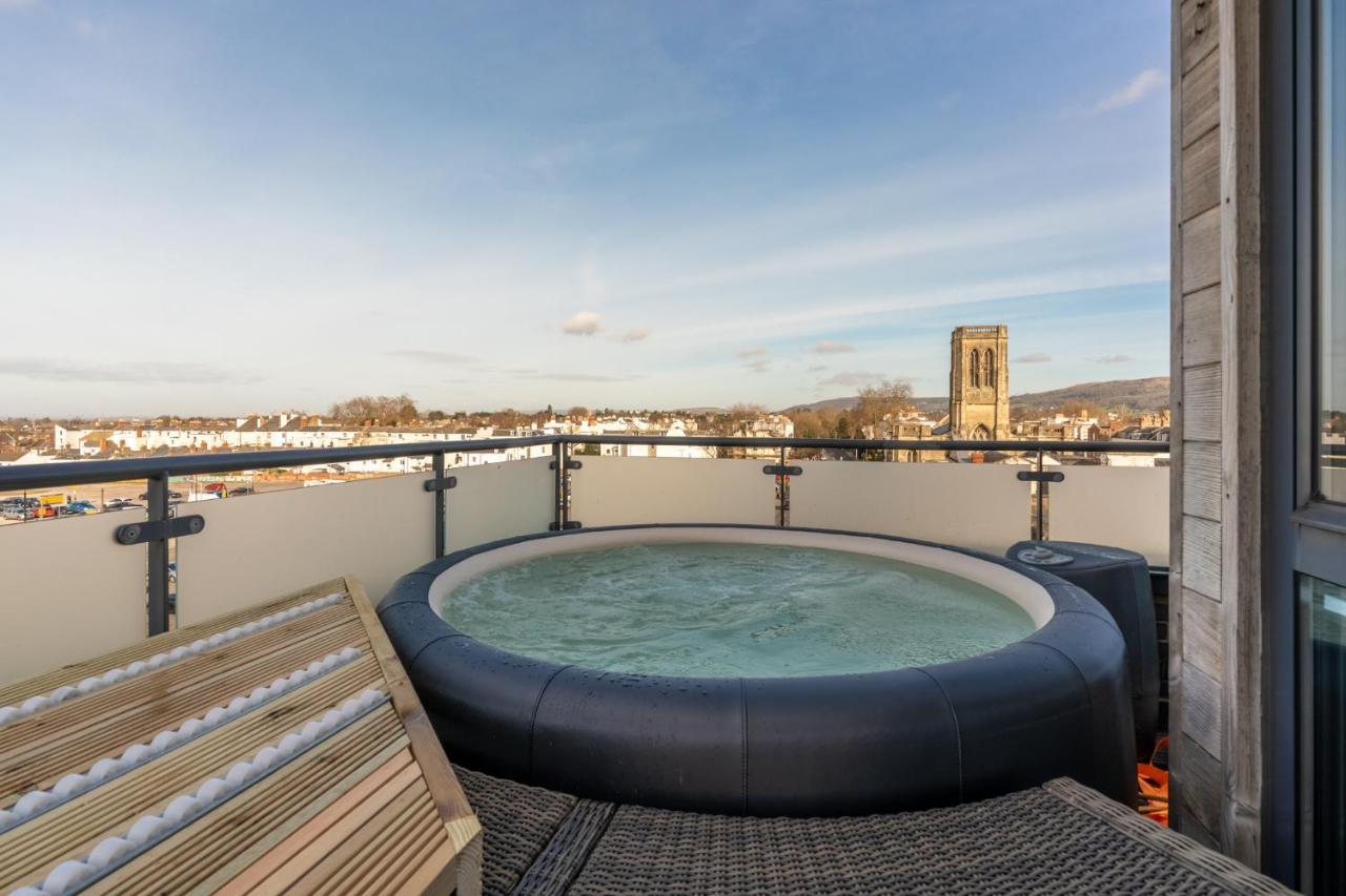 Central Penthouse With Hot Tub & Views 22 Челтнем Екстер'єр фото